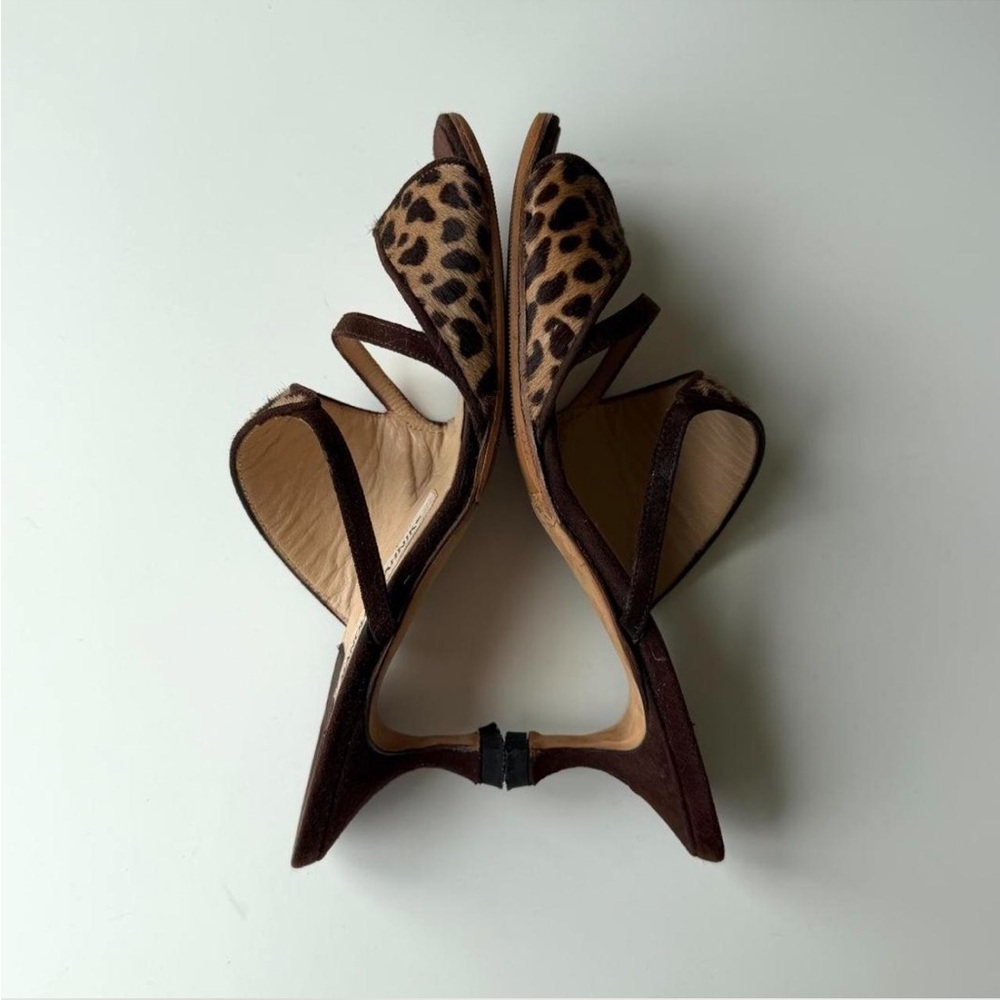 Manolo Blahnik Vintage Kitten Heel - Picture 3 of 7